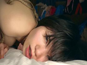 [閲覧注意]輪姦レイプ映像 ノーカット無編集「婦女強姦犯罪記録」 看護師新婚妻強制種付け姦淫！ クロロホルムとスタンガンで昏睡、媚薬で瞳孔散大 マワされ激しく暴れ抵抗するも淫薬でガンギマリ女体は硬直し性処理中出し肉人形と化すも子宮は開花し無惨にイキ堕ちる…　サンプル画像19